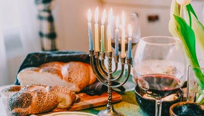 开云体育_ 德甲冬窗转会动态：球队阵容变化与计划，德甲冬季转会窗口