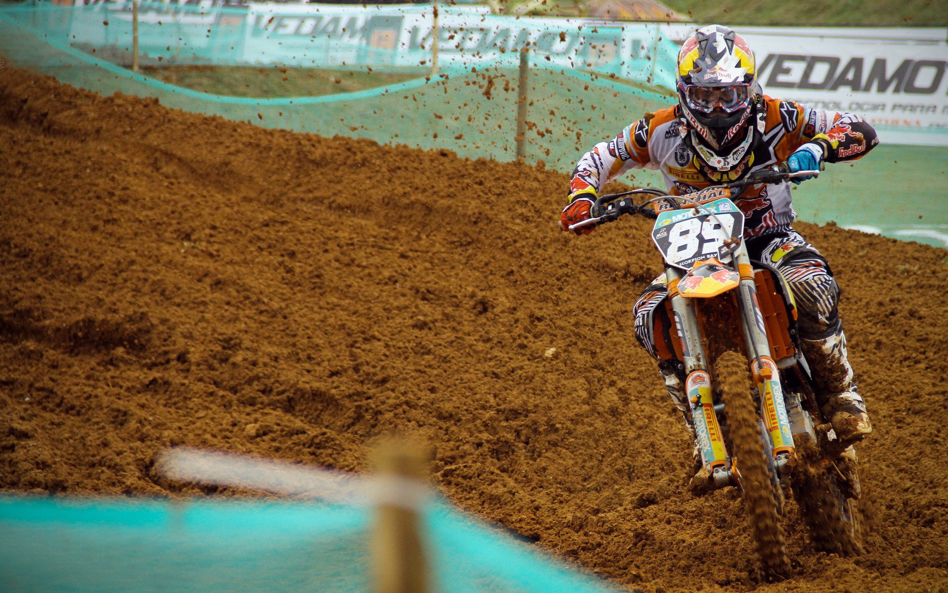 梅西带领阿根廷稳步迈向世界杯，状态火热